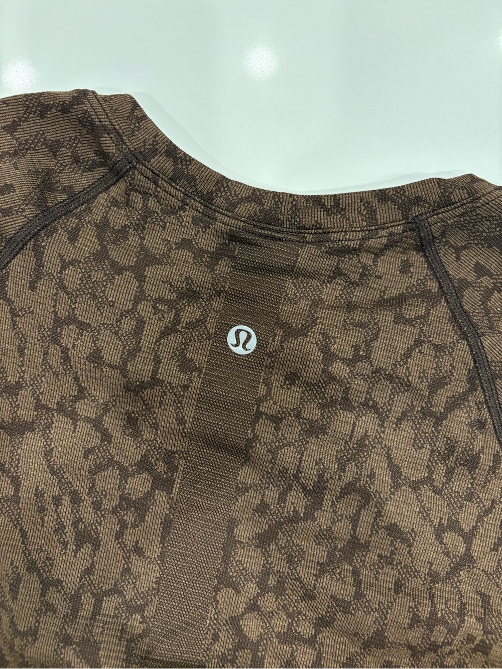 NWOT Lululemon Swiftly Tech Long-Sleeve Shirt 2.0 Waist Length - Picture 3 of 8